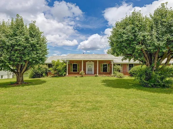 806 Chick Springs Rd, Taylors, SC 29687