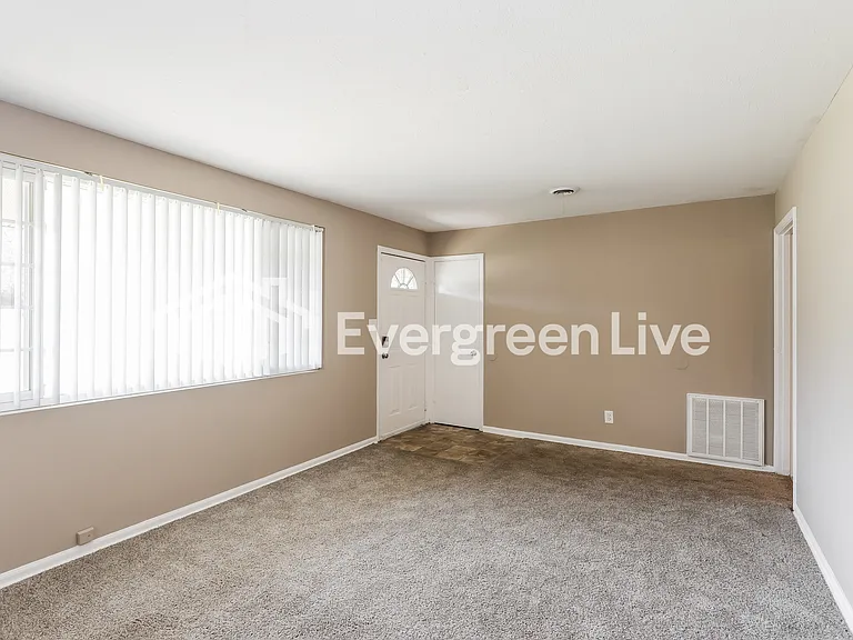 2324 Boykin Rd — Photo 9