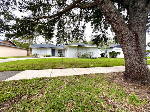 2nd image of 7136 Knottypine Ave