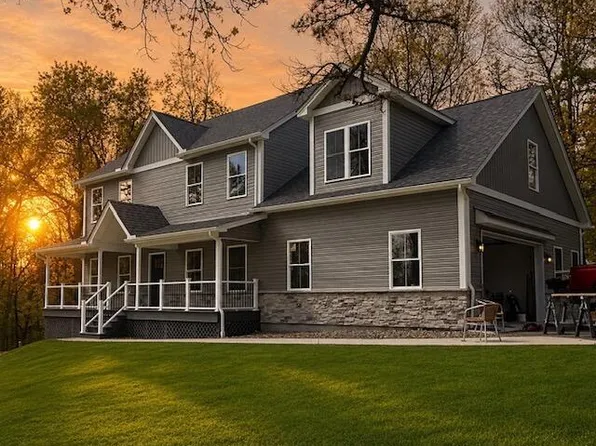 316 Fall Creek Ter, Stroudsburg, PA 18360