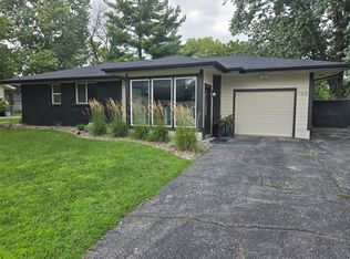 105 Bel Aire Dr, Waukee, IA 50263