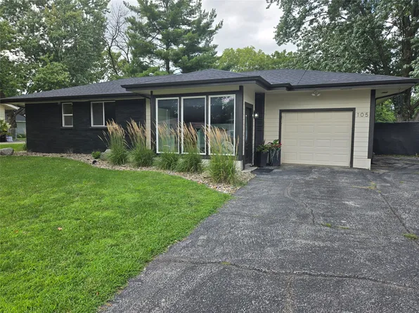 105 Bel Aire Dr, Waukee, IA 50263