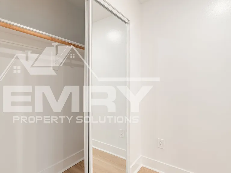 814 N Wilmington Blvd — Photo 29