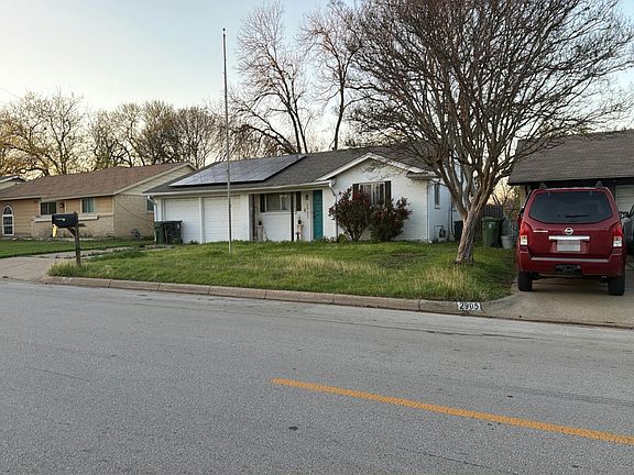 2nd image of 2903 E Mitchell St