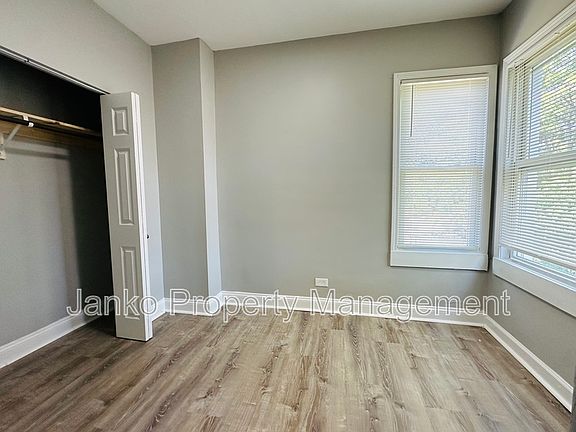4th image of 5350 W Division St APT 2R
