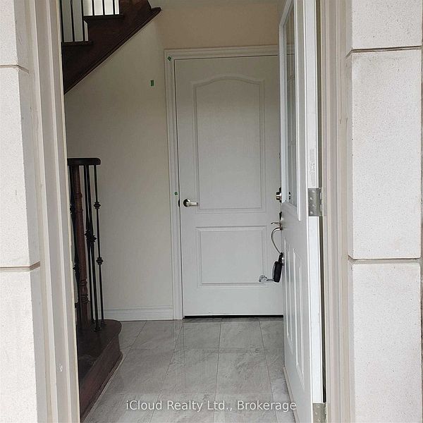 Brampton House for rent - 3 Bedrooms — photo 23