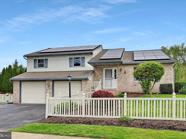 205 Roosevelt Cir, Ephrata, PA 17522