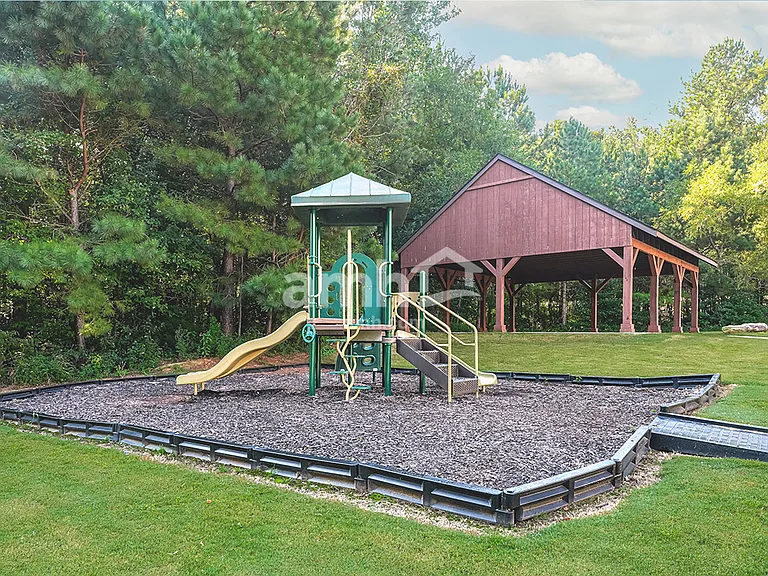 516 Woodall Rd — Photo 20