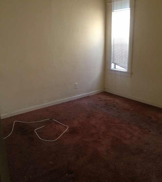 1st image of 1016 W 60th St
