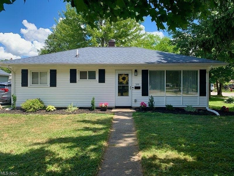 1st image of 399 Edgewood Dr