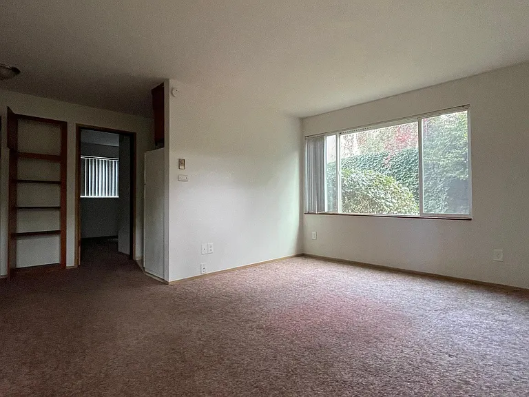 14346 32nd Ave NE #3 — Photo 2
