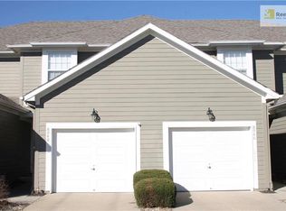 8946 Boehm Dr, Lenexa, KS 66219