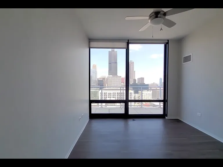 700 W Quincy St #3302 — Photo 10