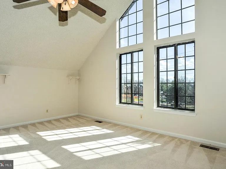 6009 Curtier Dr #C — Photo 17
