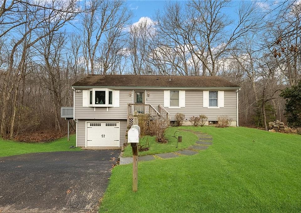 1st image of 151 Greenwood Dr