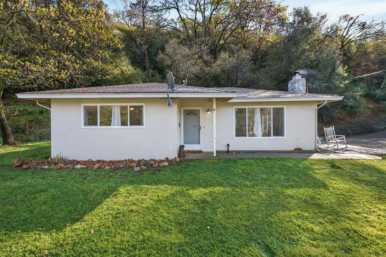 4241 Ascot Ln photo 1