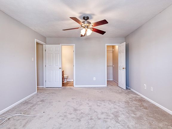 5th image of 638 Jupiter Hills Ct Unit 5