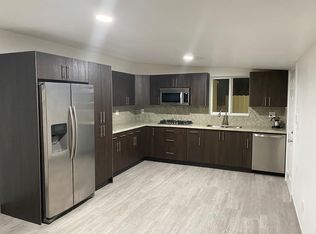 5701 NW 114th St, Hialeah, FL 33012