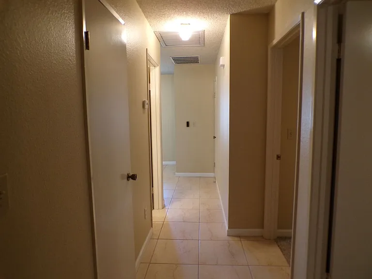 3733 Longbridge Dr — Photo 7