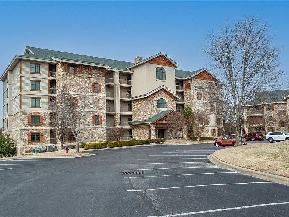 1st image of 250 Lakewood Drive ##301 BLDG 5