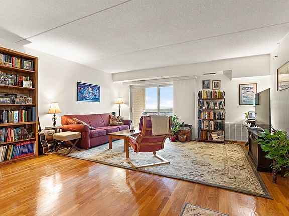 5th image of 2500 Mystic Valley Pkwy APT 1004