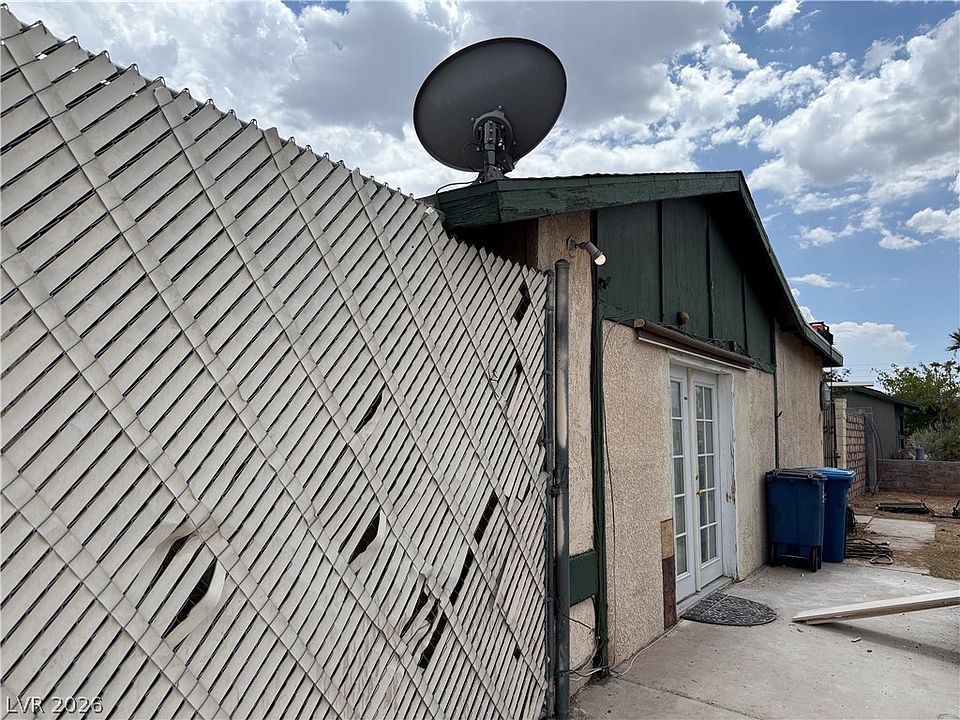 1st image of 417 Lorenzi St