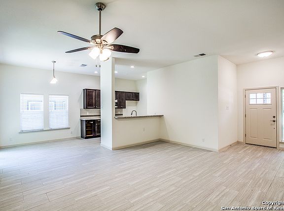 3rd image of 7122 Fallen Trail Dr
