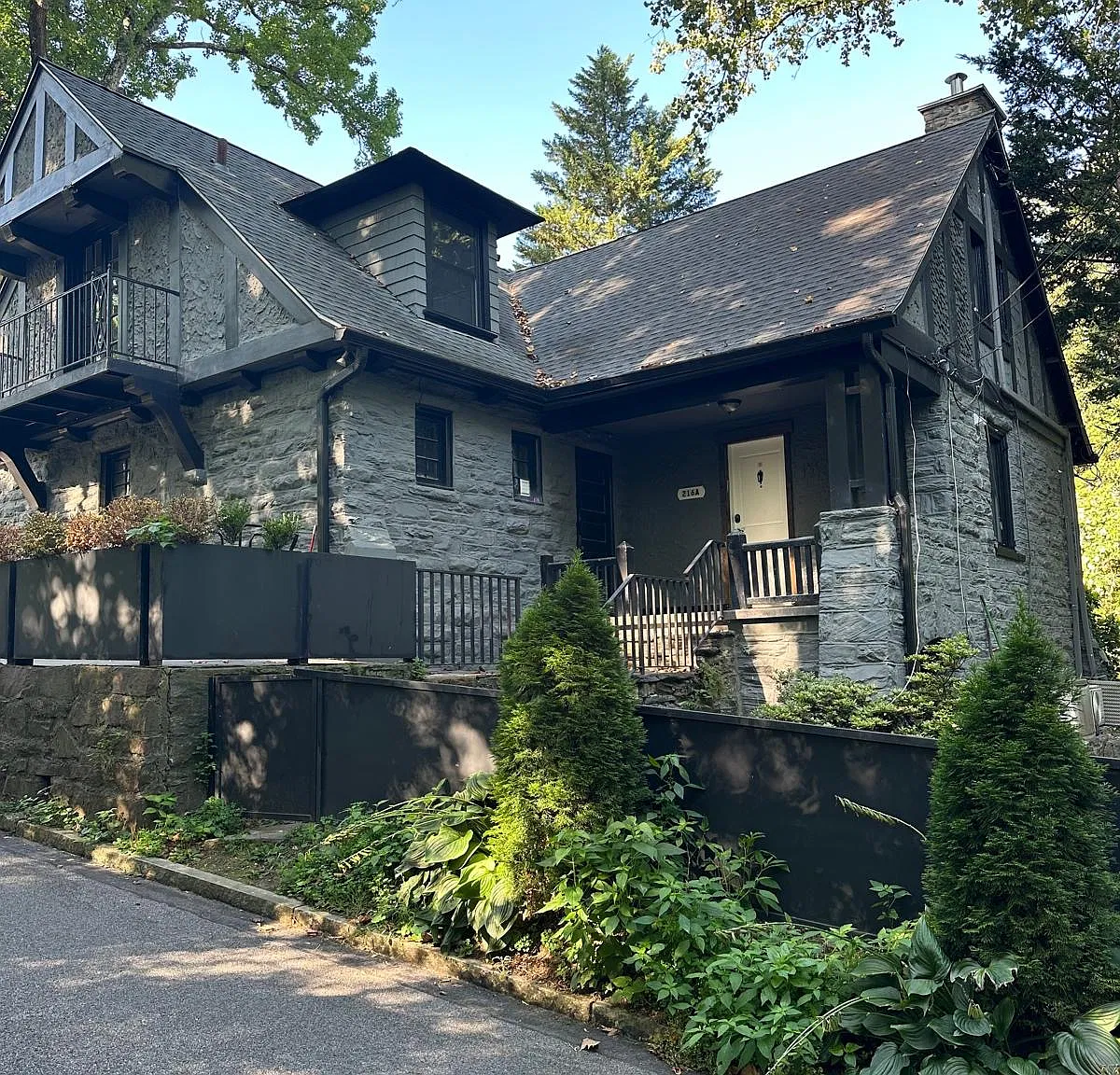 3 bed, $3,000 — Photo 3