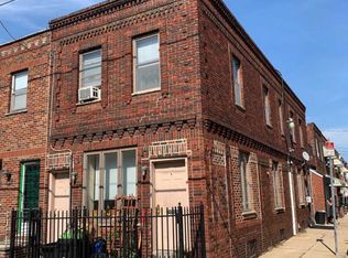1815 S 10th St, Philadelphia, PA 19148