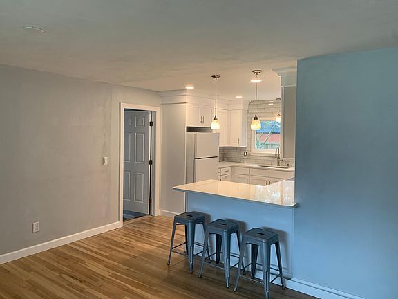 3rd image of 1448 Dermott Ave
