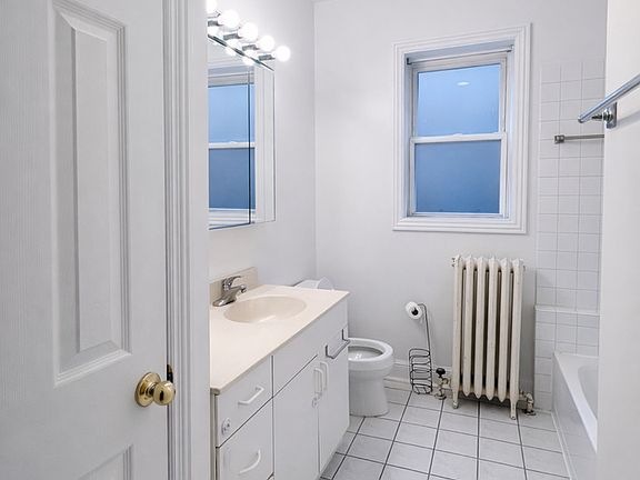 5th image of 3716 N Cicero Ave #2E