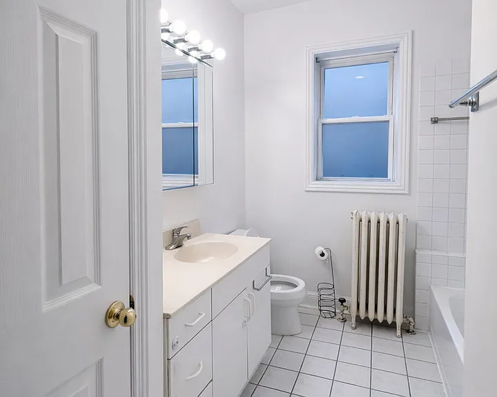 3716 N Cicero Ave #2E — Photo 5