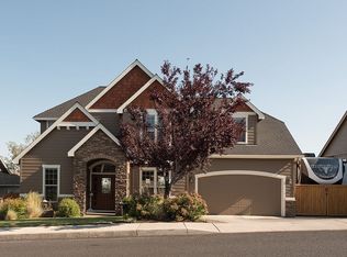 4077 SW Salmon Ave, Redmond, OR 97756