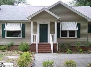 207 Donnan Rd, Taylors, SC 29687