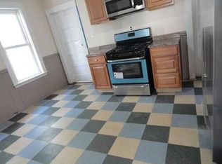 33 Derby St #2, Somerville, MA 02145