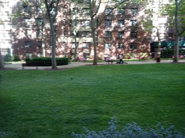 500 Grand Street image 1 of 7