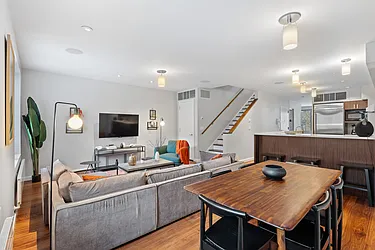 459 West 44th Street, #UNITB