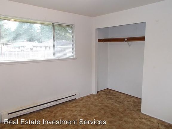 5th image of 12108 Edgewood Ave SW APT 4