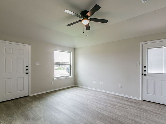 2nd image of 713 Eastland Dr #A