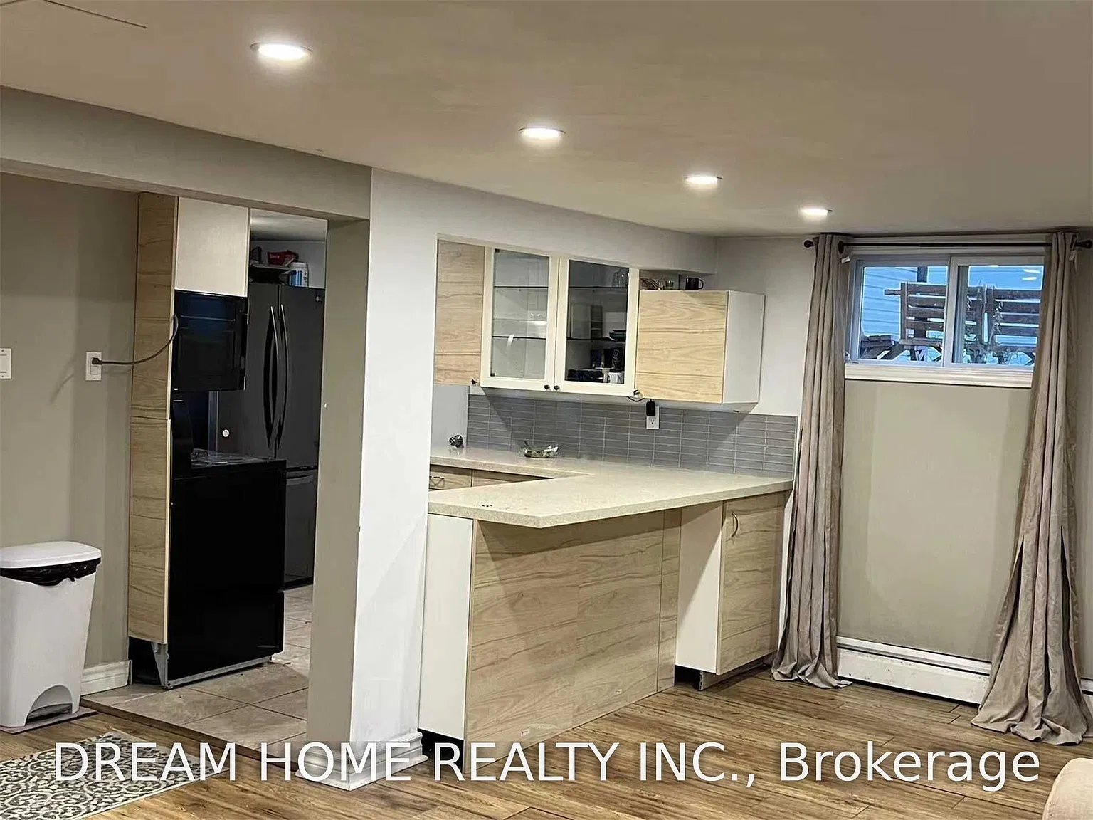 2 bed, $1,860 — Photo 3