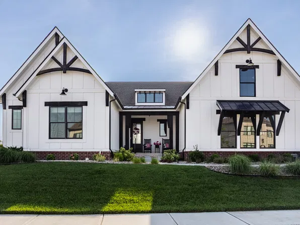 15989 Sonnet Park Ln, Westfield, IN 46074
