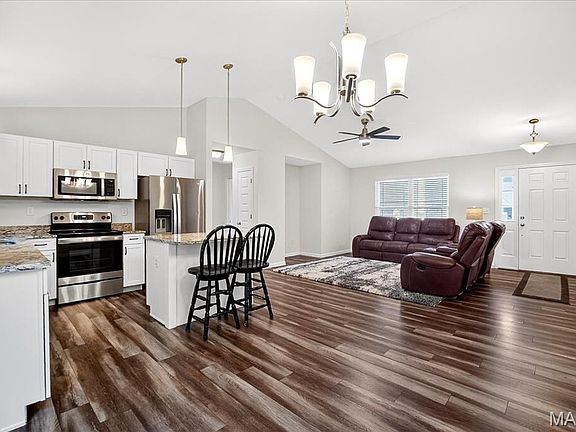 2nd image of 375 Birchwood Dr
