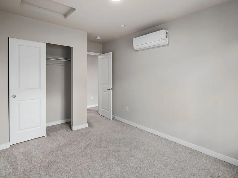 Rainier View Court Townhomes — Photo 37