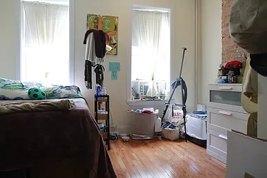 Rented by Rennit Inc.