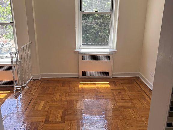2nd image of 114-20 Queens Blvd #4