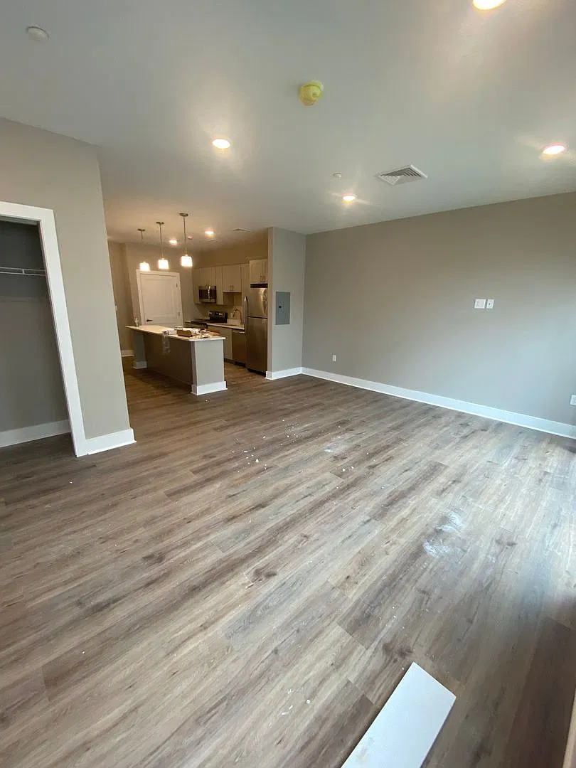 105 Morris Apartments — Photo 4