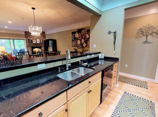 100 Woodland Loop #2, Lincoln, NH 03251