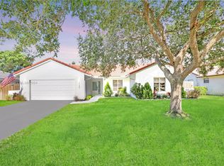 585 NW 113th Ter, Coral Springs, FL 33071
