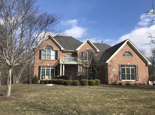 3204 Greenwood Ln, Saint Charles, IL
