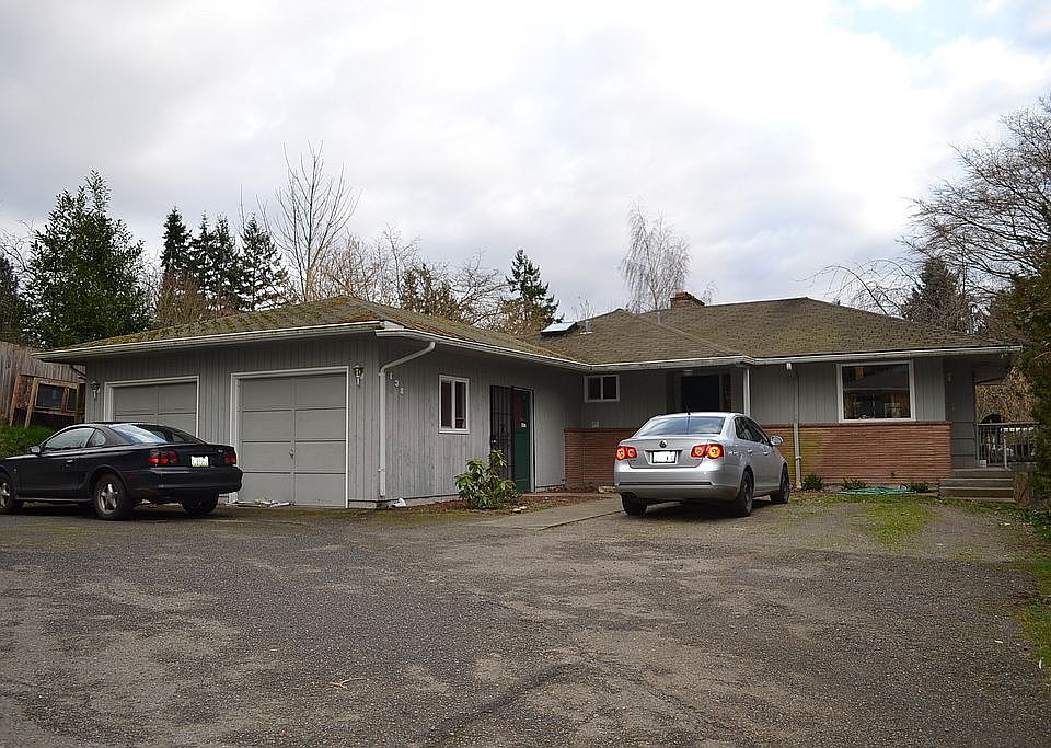 1st image of 1138 Bellevue Way SE